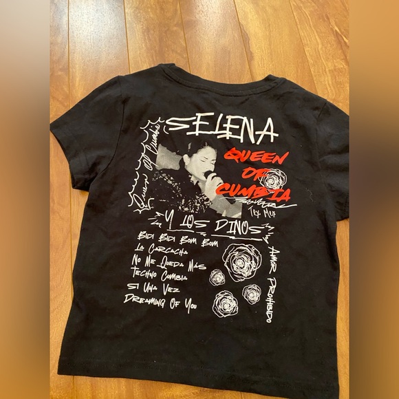 SELENA Official Merchandise Tee - Picture 2 of 3